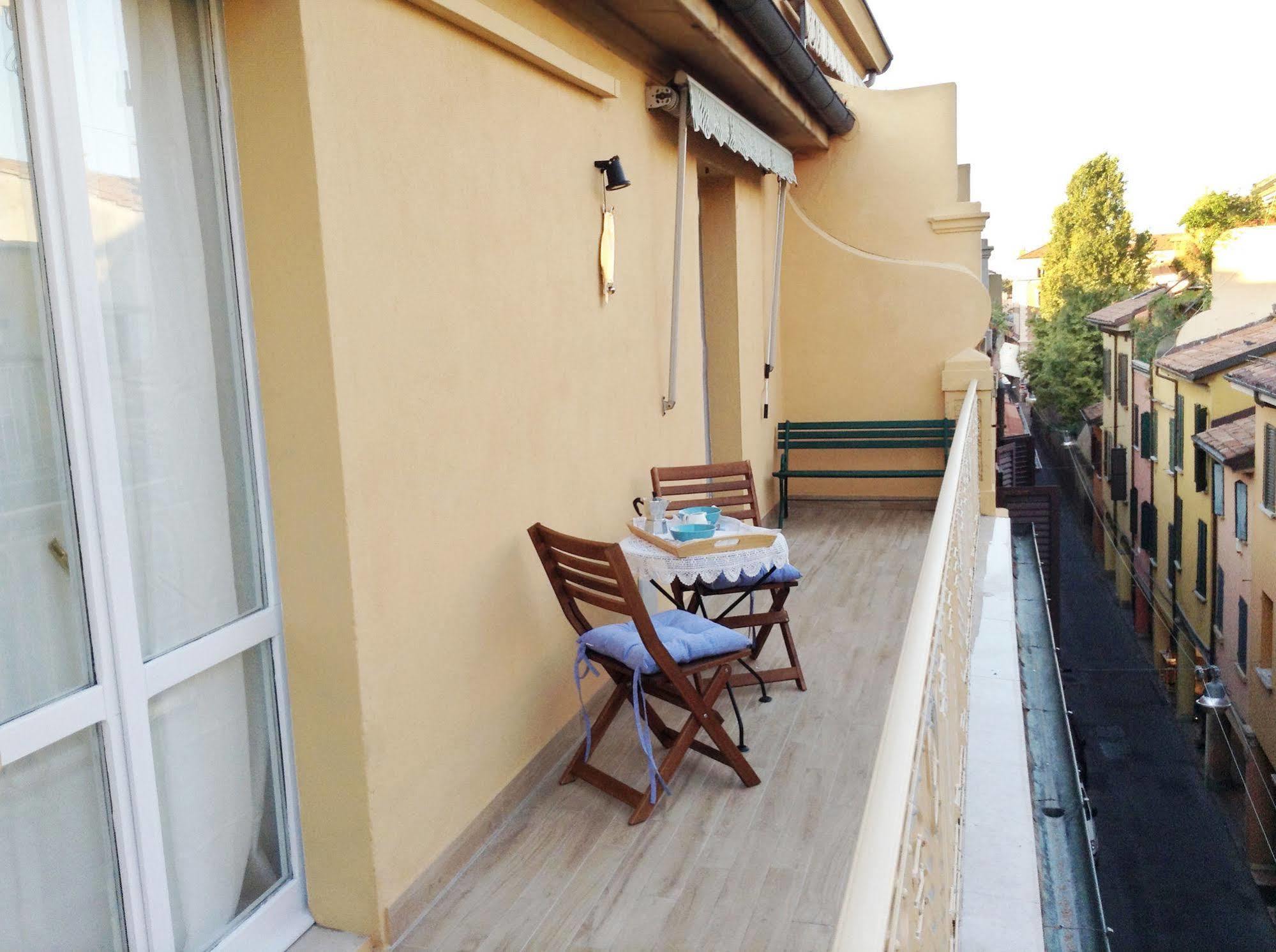 Air Of Art Apartment Bologna Ngoại thất bức ảnh